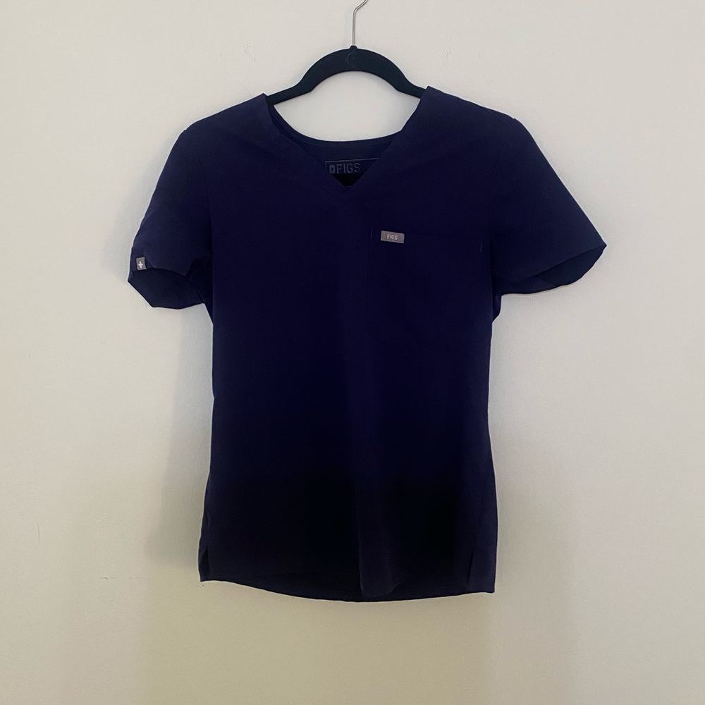 Figs Scrub Top